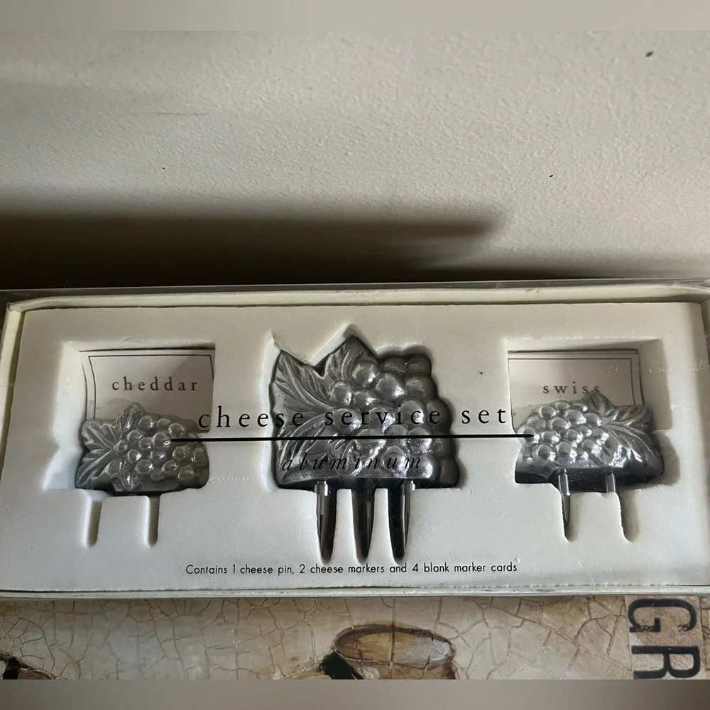 Pier 1 Cheese Set